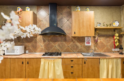 Cieza Villa | Villa 'Capricho' with Mountain Views, Wi-Fi, and Air Conditioning