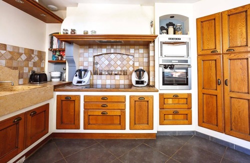 Carcassonne Villa | Villa Carcassonne by Villa Plus