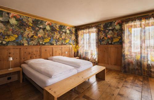 Riom-Parsonz Bed & Breakfast | Villa Carisch