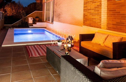 Les Roquetes Villa | Villa Carmen heated pool, 5 min. Sitges