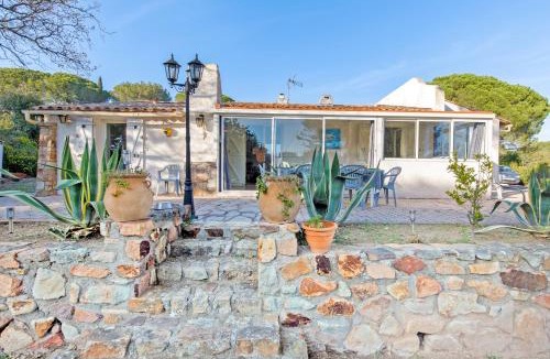 La Bouverie Villa | Villa Carole YourHostHelper.