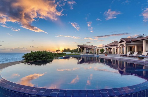 Plum Bay Boat Rental | Villa Casa De La Playa