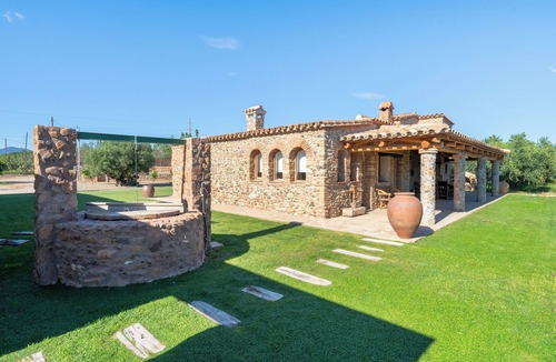 Riudoms Villa | Villa 'Casa Hostalets - Rural Luxury' with Mountain View, Private Pool and Private Terrace