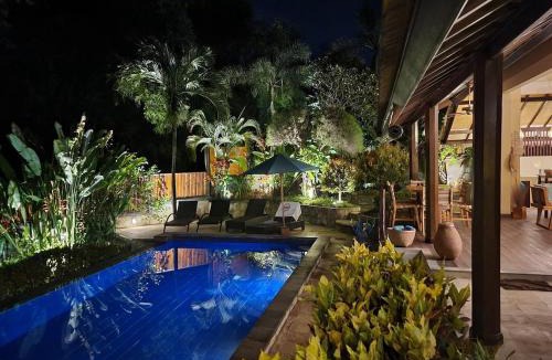 Anturan House | Villa Casa Merpati Lovina