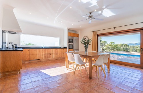 Moraira Town Centre Villa | Villa "Casa Once Moraira" with Sea View, Pool, Garden & Wi-Fi