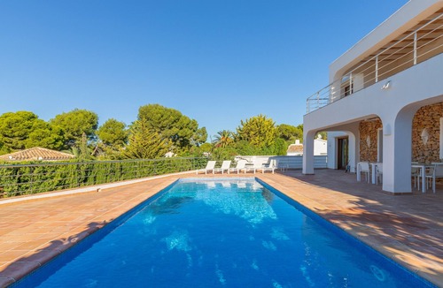 Moraira Town Centre Villa | Villa "Casa Once Moraira" with Sea View, Pool, Garden & Wi-Fi