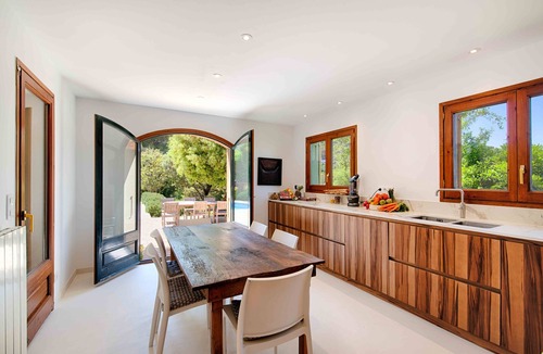 Aiguablava Villa | Villa 'Casa Romani - Begur' with Private Pool, Private Terrace and Wi-Fi