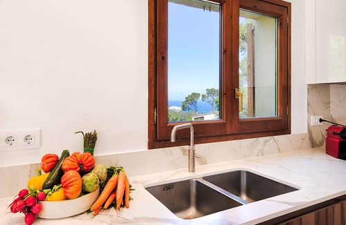 Aiguablava Villa | Villa 'Casa Romani - Begur' with Private Pool, Private Terrace and Wi-Fi