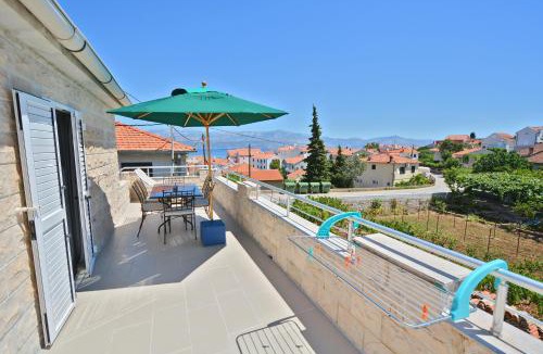Supetar Apartment | Villa CasaBlanca