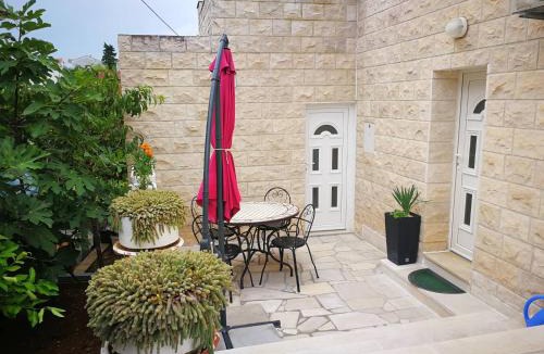 Supetar Apartment | Villa CasaBlanca