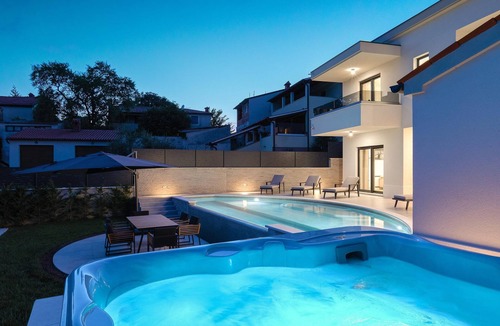 Muntic Villa | Villa Cascada with private sauna and pool
