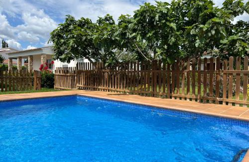 L'Escala House | Villa Casita, New! Pool & Terrace