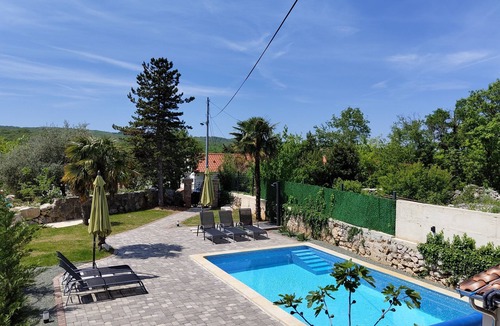 Gostinjac House | Villa Cati vacation home with heated Pool