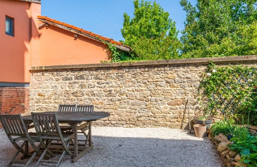 Champagne-au-Mont-d'Or Villa | Villa Champagne - Welkeys