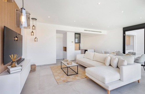 Santiago de la Ribera Villa | Villa 'Chalet Con Piscina En San Javier' with Private Pool, Wi-Fi and Air Conditioning