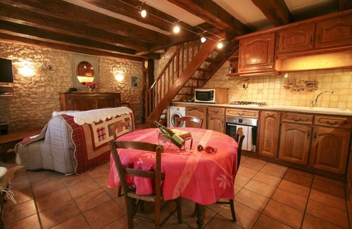 Sainte-Foy-de-Longas Villa | Villa Chambre Du Paradis