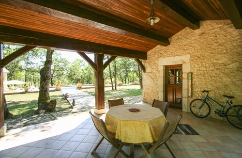 Sainte-Foy-de-Longas Villa | Villa Chambre Du Paradis