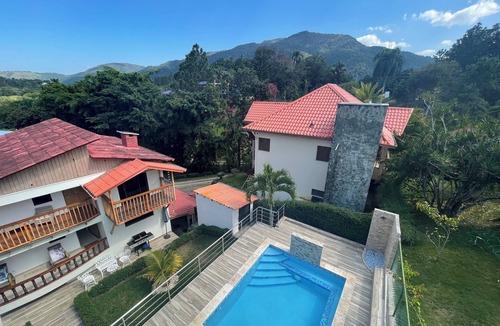 Urbanizacion Raul Ruiz Villa | Villa Channel