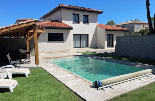 Villemolaque Villa | Villa chat l'heureuse