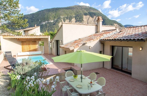 Chatillon-en-Diois Villa | Villa Chatillon en Diois Upscale