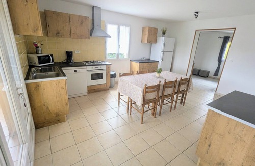 Balazuc Villa | Villa Chazotte + private swimming pool in south Ardèche, Balazuc, Pets allowed