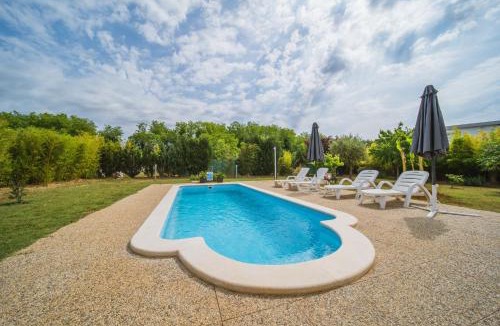 Musalez Villa | Villa Chiara with Private Pool and garden
