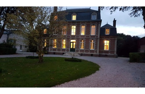 Villers-Bretonneux Villa | Villa Chic Avec Piscine aux Portes D'amiens