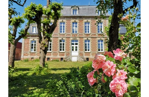 Villers-Bretonneux Villa | Villa Chic Avec Piscine aux Portes D'amiens