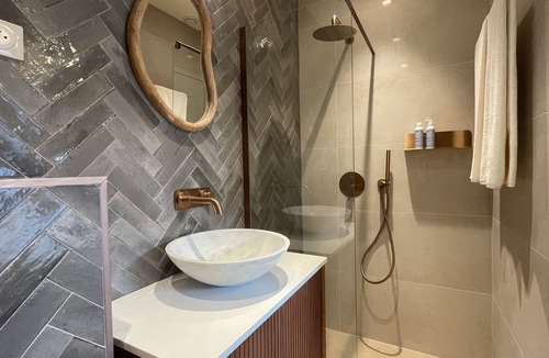 Le Grau-Du-Roi Hotel | Villa Chiesa