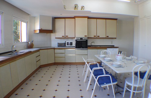 Almadraba-Canyelles Ski Chalet | Villa Cibeles - Eight Bedroom Chalet, Sleeps 17