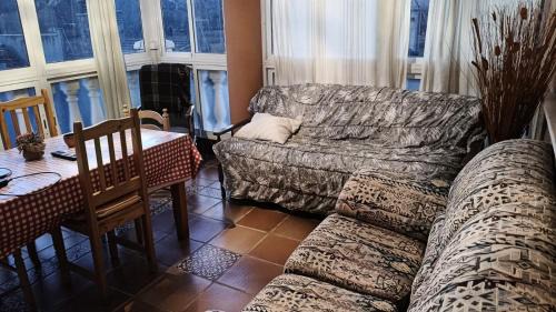 Teruel Villa | Villa CiTe- jardines/BBQ/terrazas/para familias
