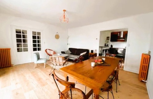 Le Treport House | Villa "clair de Falaises" Sea view with sauna, jacuzzi, and garden