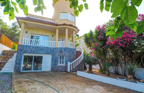 Olivella Villa | Villa Claudia by Hello Homes Sitges