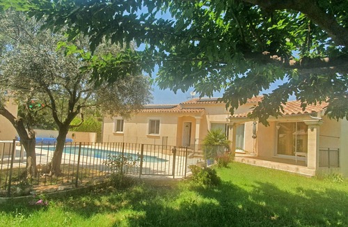 Saint-Nazaire Apartment | Villa Clauzet Provence