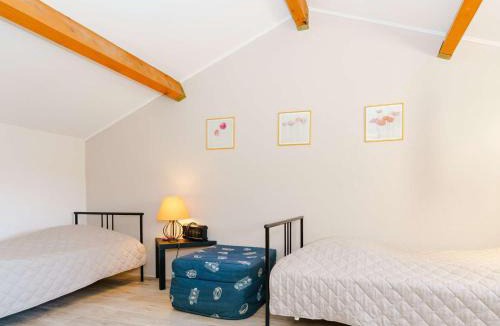 Les Ayguades Villa | Villa climatisée 3 pièces pour 4 pers., avec WIFI, parking et piscine - Proche plage - FR-1-409-93
