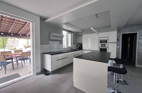 Saint-Aunes Villa | Villa Climatisée Avec Piscine