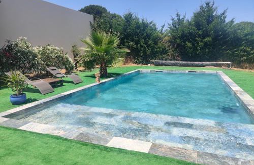 Le Pouget Villa | Villa climatisée avec grande piscine
