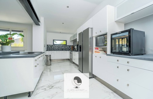 Perols Villa | Villa Climatisée Avec Piscine