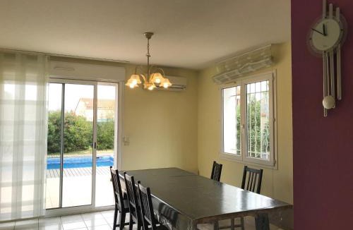 Elne Villa | Villa climatisée avec piscine privée, 3 ch, jardin, parking et WIFI à Elne - FR-1-776-113