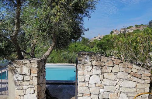 Vezenobres Villa | Villa climatisée avec vue panoramique et piscine sans vis à vis.