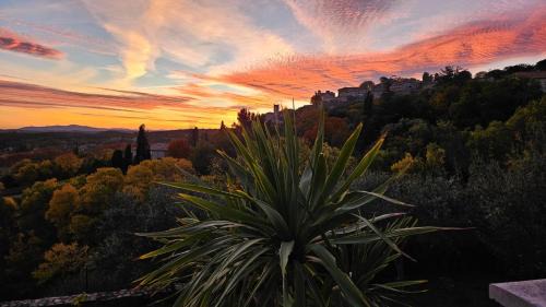 Vezenobres Villa | Villa climatisée avec vue panoramique et piscine sans vis à vis.