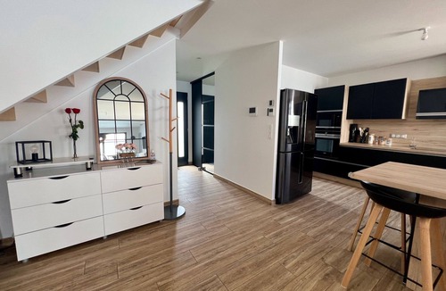 Angoulins Villa | Villa Climatiséeavec Piscine Chauffee, Proche mer