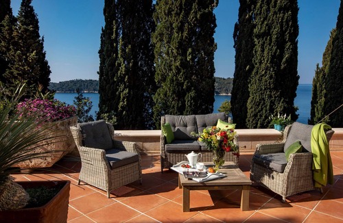 Dubrovnik House | Villa close to downtown Dubrovnik with a private pool and great views