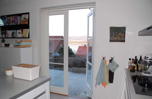 Vejle House | Villa close to town, forest and lake - with outdoor sauna option