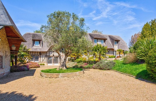 Bonneville-sur-Touques House | Villa Constantin - Superb Normandy property with swimming pool - near Deauville