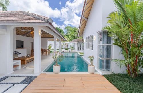 Nakula Villa | Villa Cocodrilos 1 by Pertama Management