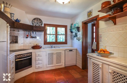 Moravit Villa | Villa COGOLL by Abahana Villas