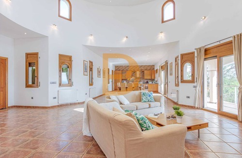 El Mas Isaac Villa | Villa Colina - Swimming Pool and BBQ