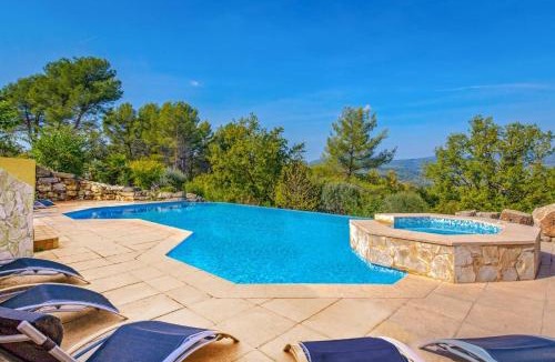 Draguignan Villa | Villa Colombes by Villa Plus