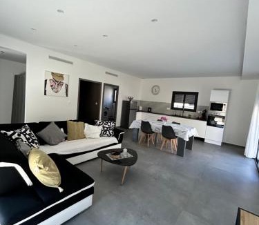 Les Tourrettes Villa | Villa complète piscine 120m2 4 lit 4chambre